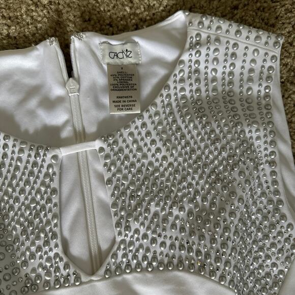 White dress with Rhinestones and Ornamentation - Picture 2 of 3
